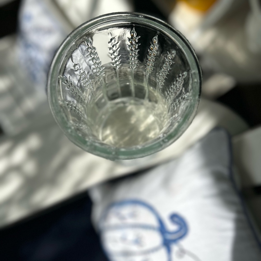 Vintage Pressed Glass Wheat Design Vase - Picture 4 of 8